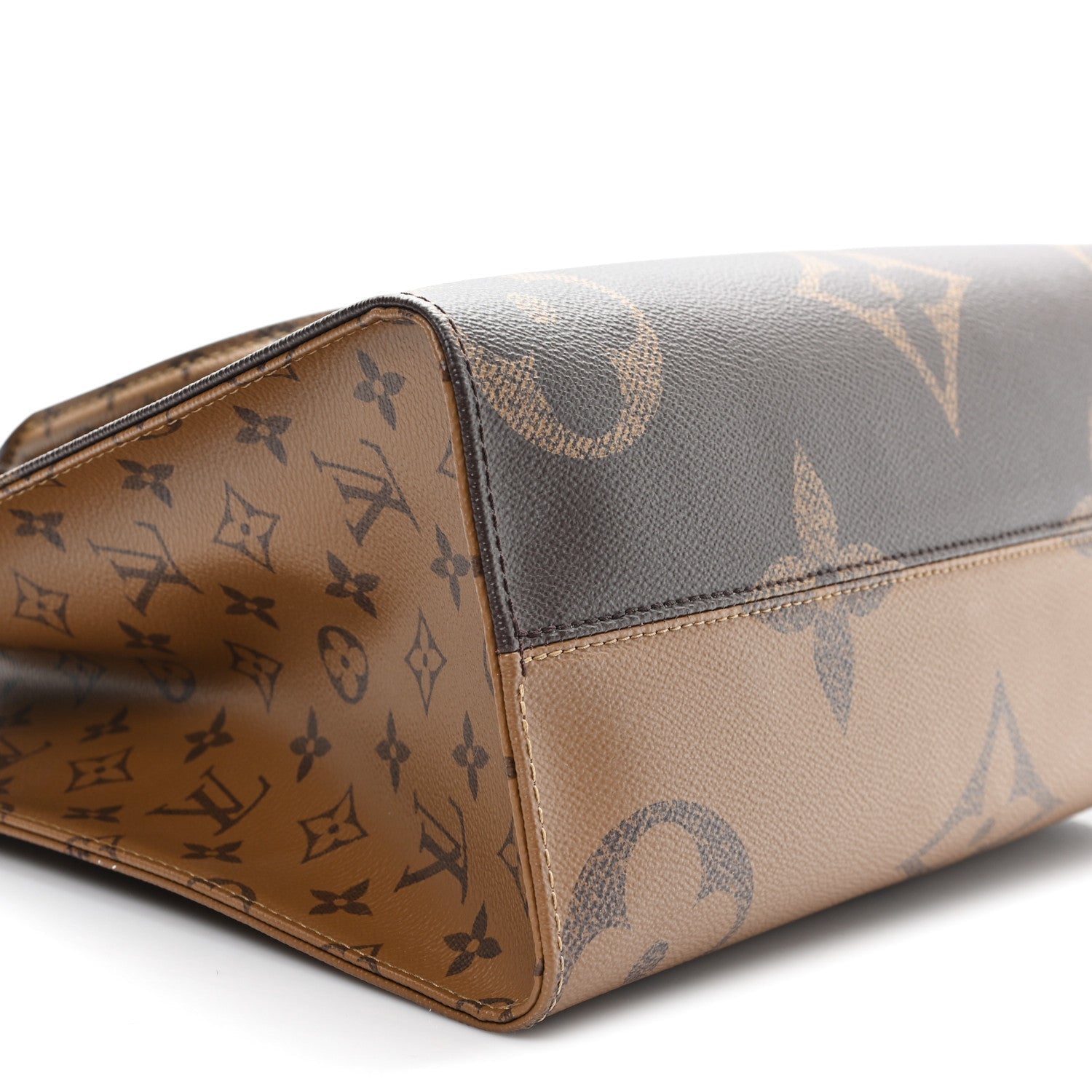 Louis Vuitton Reverse Monogram Giant Onthego MM