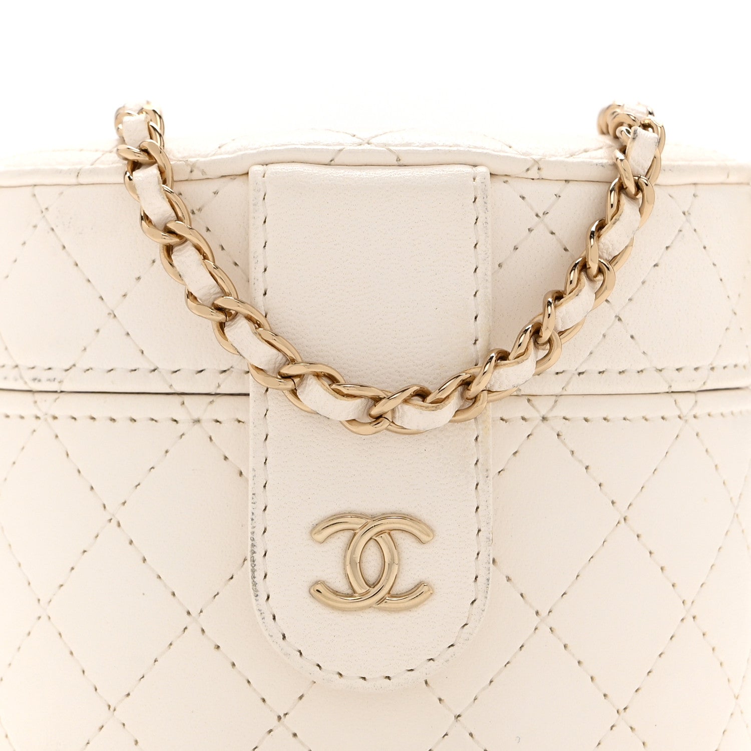 Chanel Lambskin Quilted Round Mini Vanity Case With Chain Case With Chain White