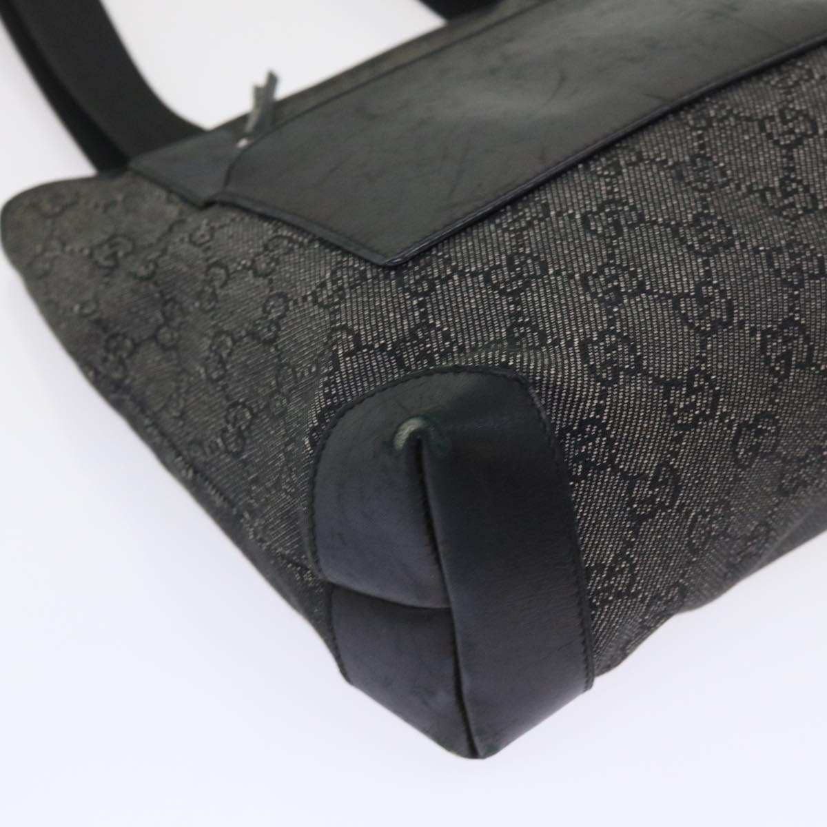 GUCCI GG Canvas Shoulder Bag Leather Black 28893  ac2029