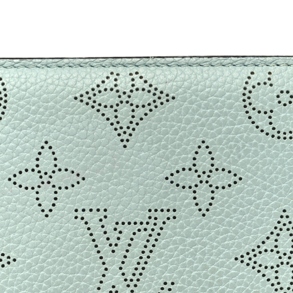Louis Vuitton Mahina Clea Wallet Vert Lagon