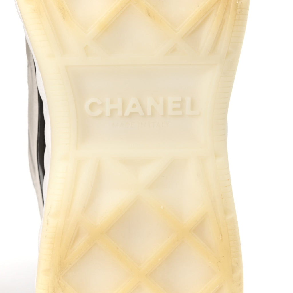 Chanel Suede Calfskin Nylon Grosgrain CC Sneakers 37 White