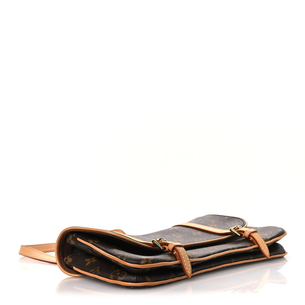 Louis Vuitton Monogram Pochette Marelle MM