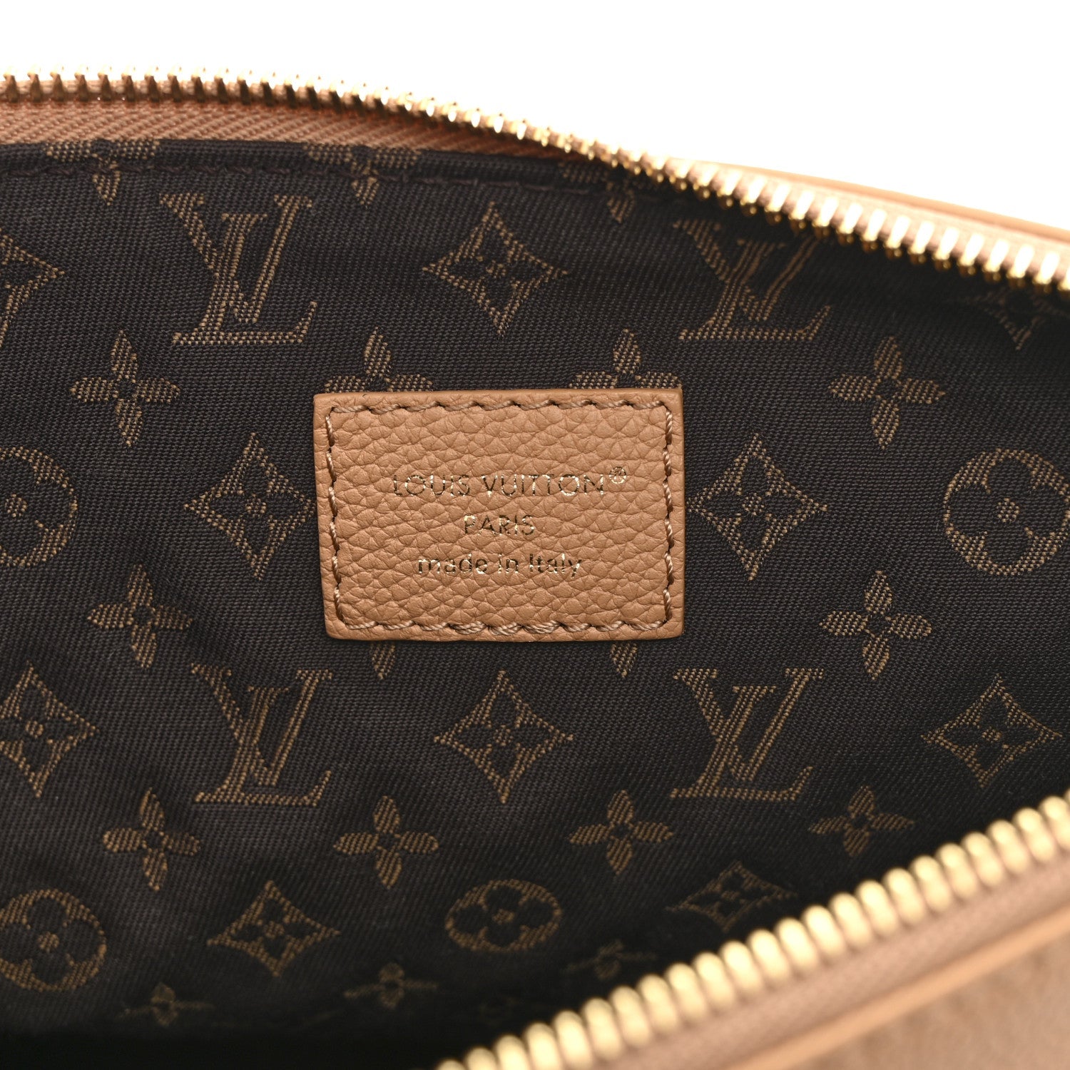 Louis Vuitton Calfskin Multipass Arizona Beige