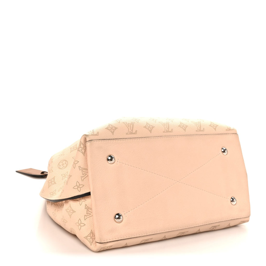 Louis Vuitton Mahina Carmel Hobo Creme