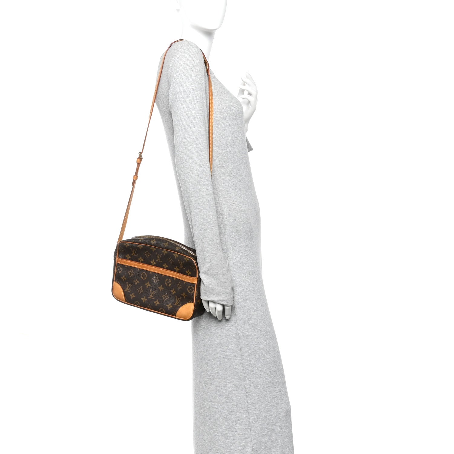 Louis Vuitton Monogram Trocadero 30