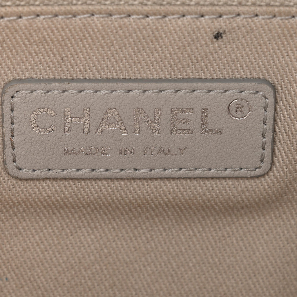 Chanel Caviar Quilted Jumbo Easy Flap Black