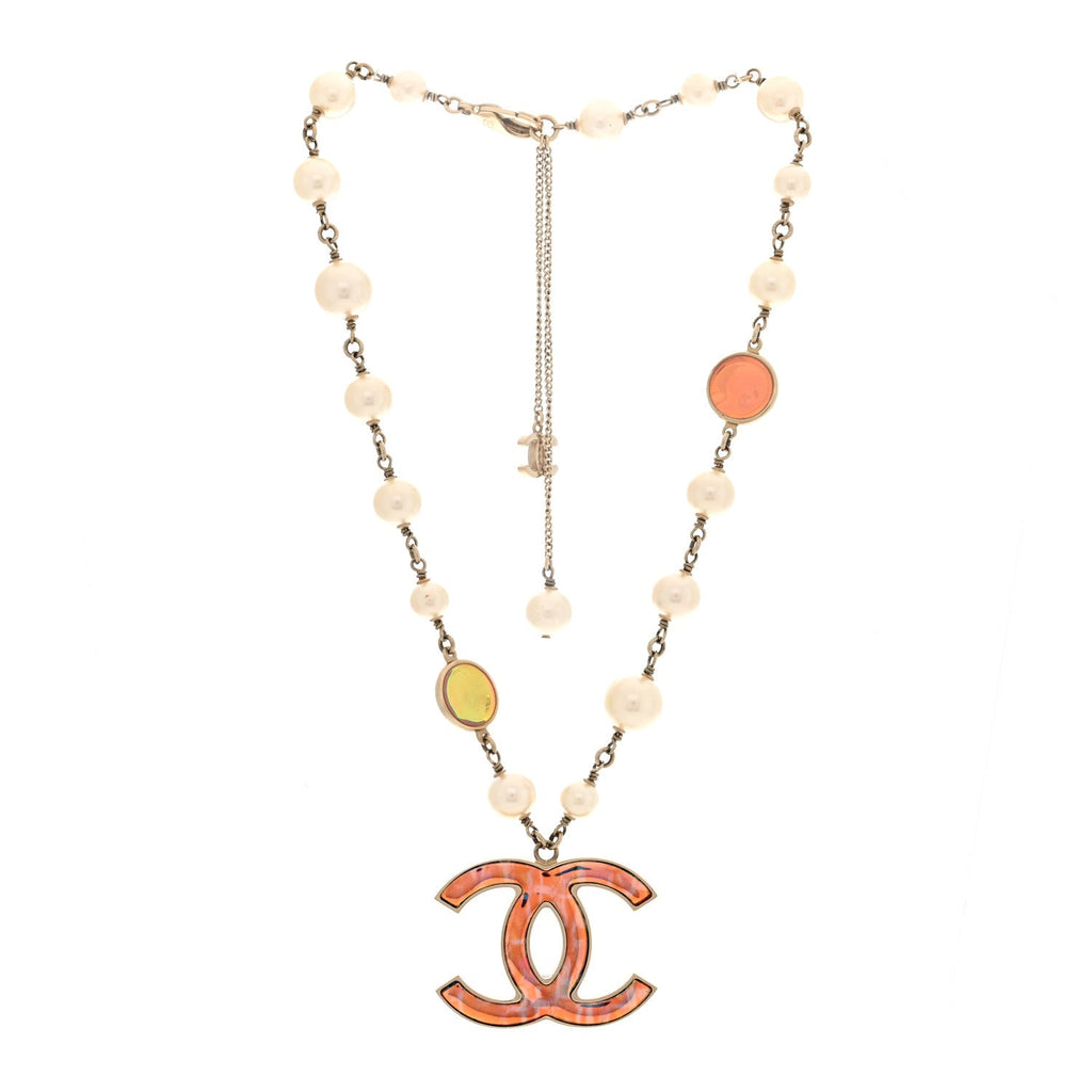 Iridescent Enamel Pearl CC Short Necklace Pink Gold