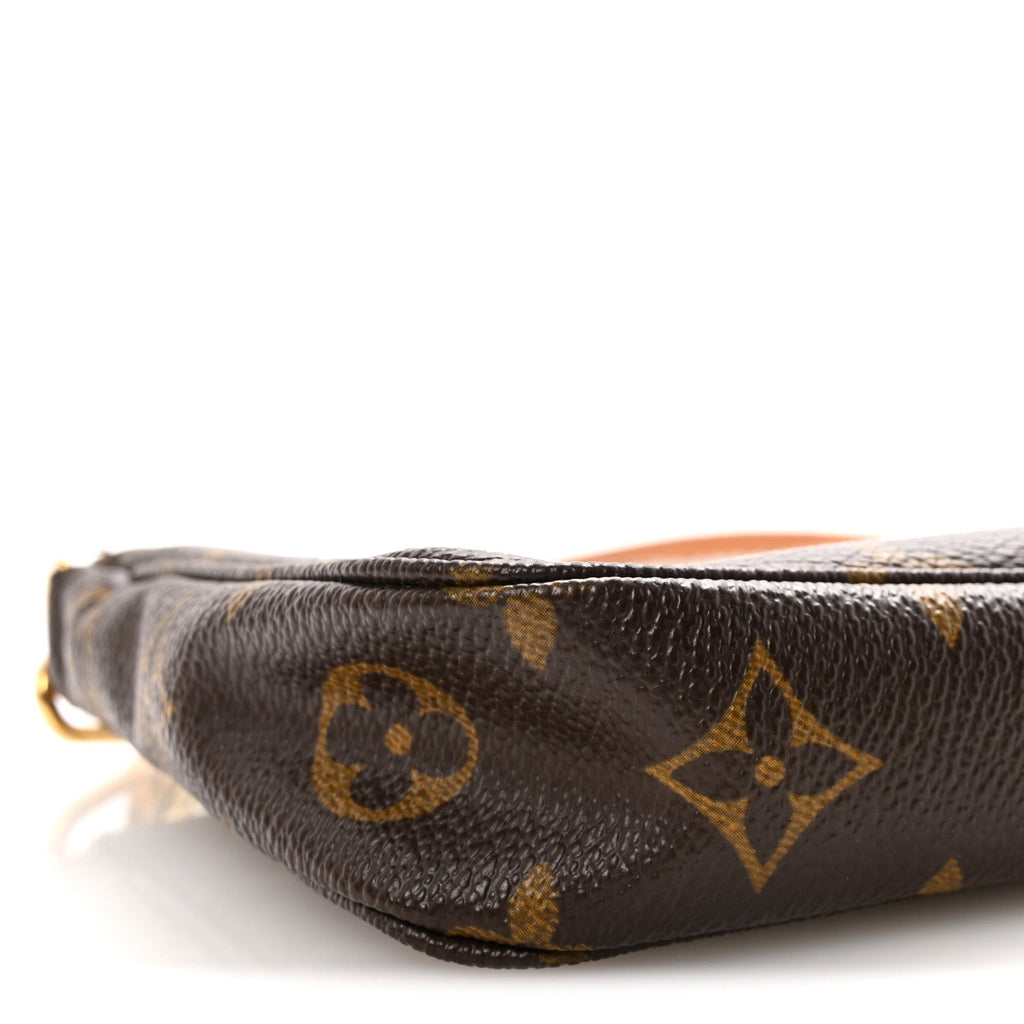 Louis Vuitton Monogram Pochette Accessories