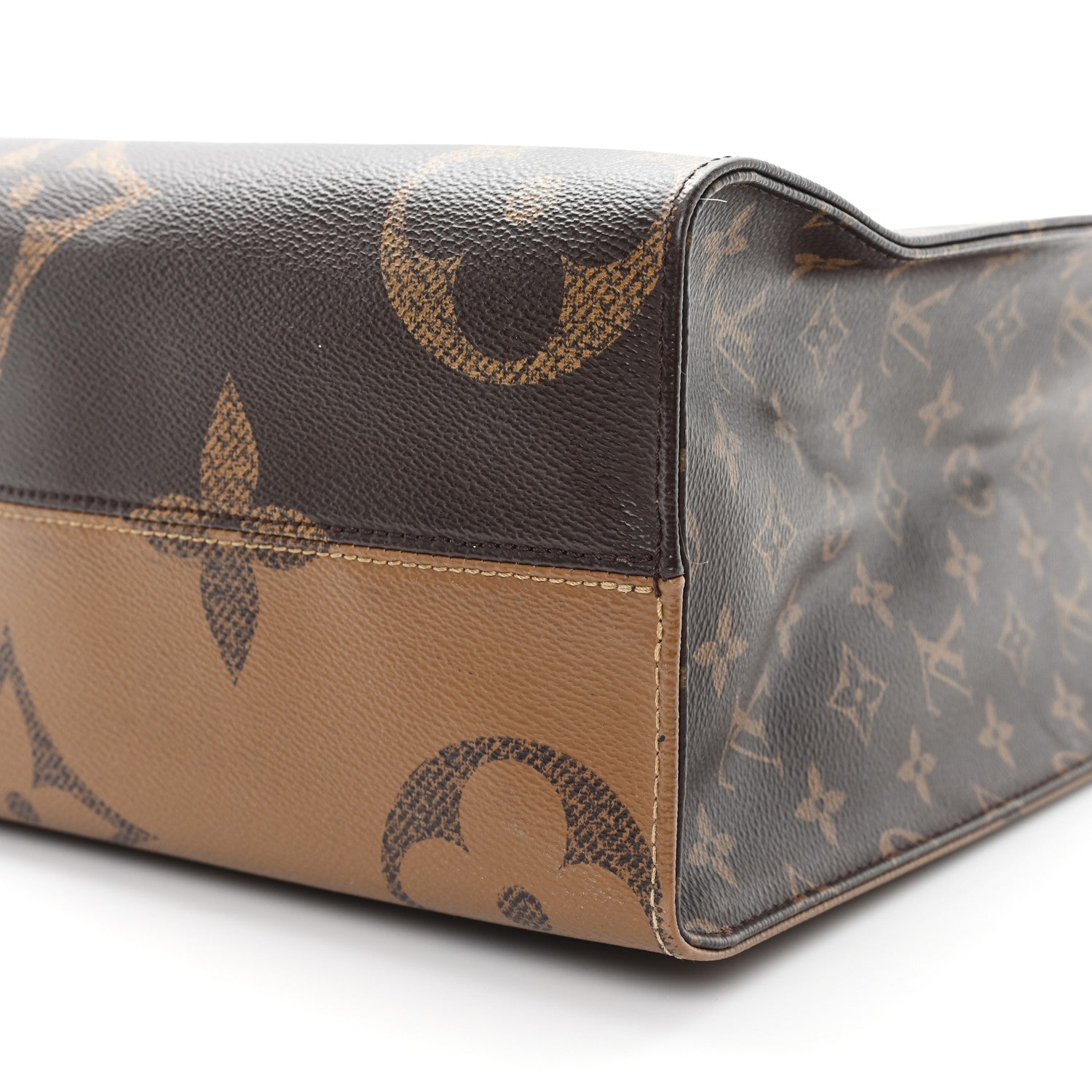 Louis Vuitton Reverse Monogram Giant Onthego MM