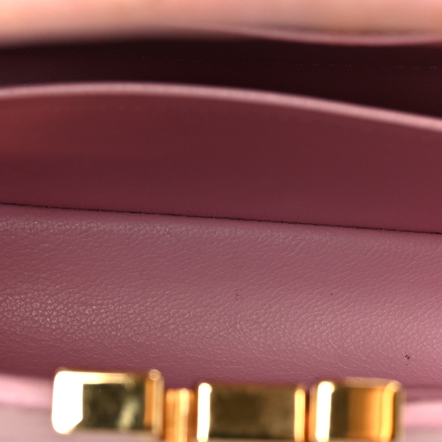 Louis Vuitton Ostrich Capucines Mini Pink