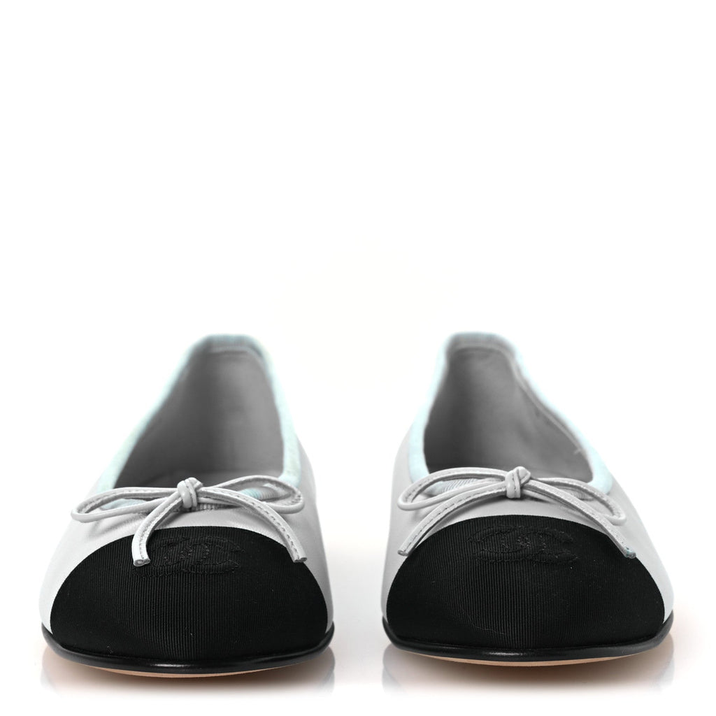 Lambskin Grosgrain Cap Toe CC Ballerina Flats 37 Light Blue Black
