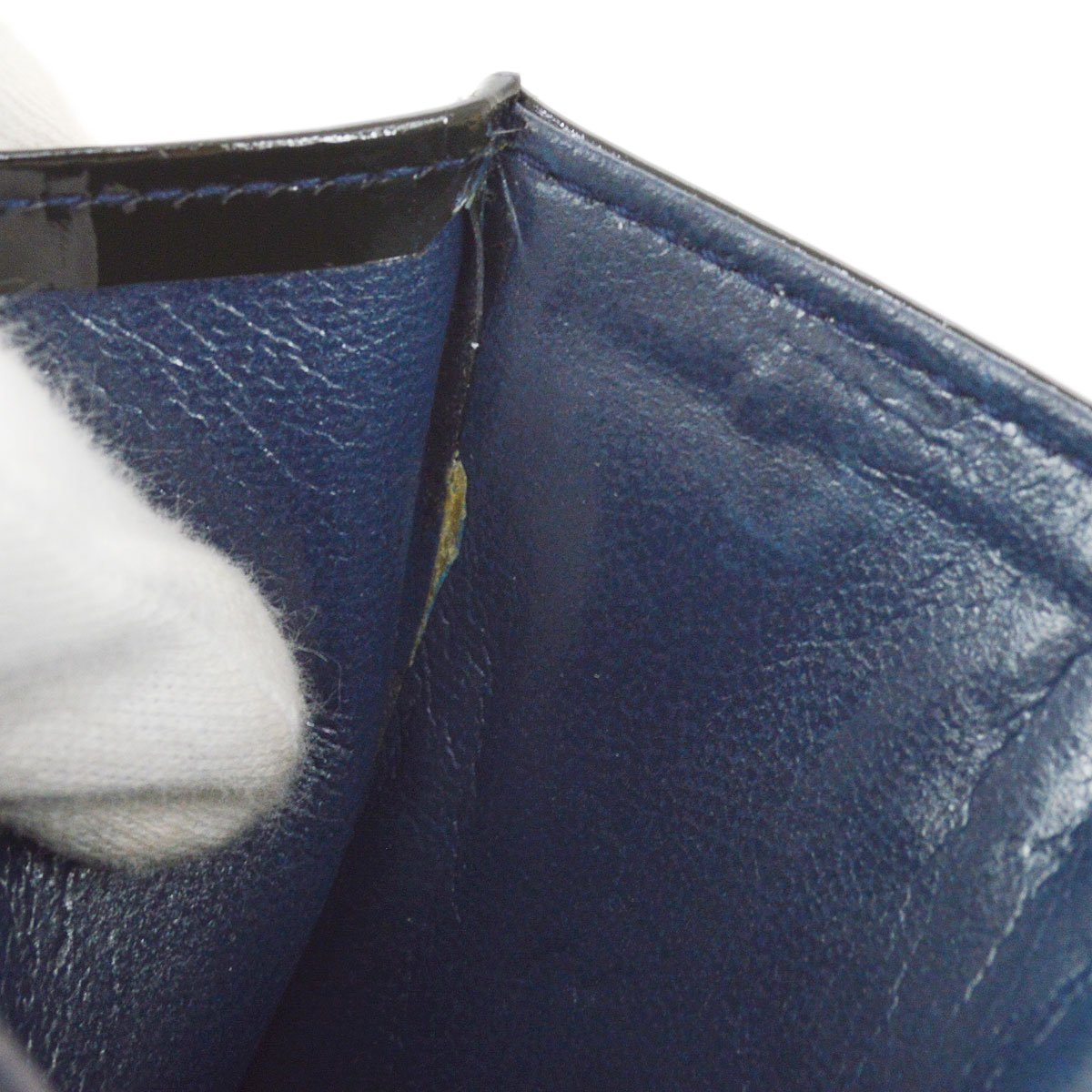 FENDI 70s Shoulder Bag 05596