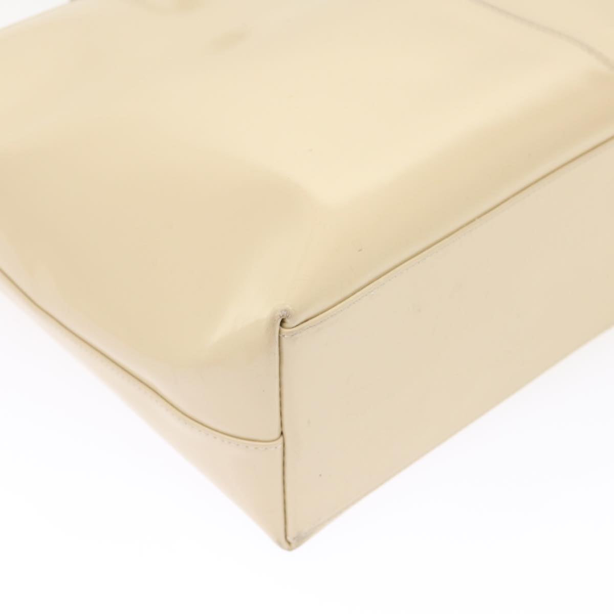 GUCCI Hand Bag Patent leather 2way Beige 002-2113-0476  ar9776