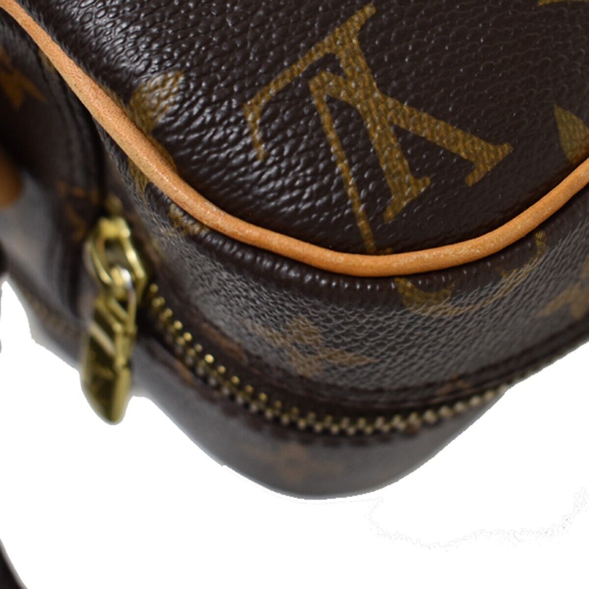 Louis Vuitton Nile Crossbody Shoulder