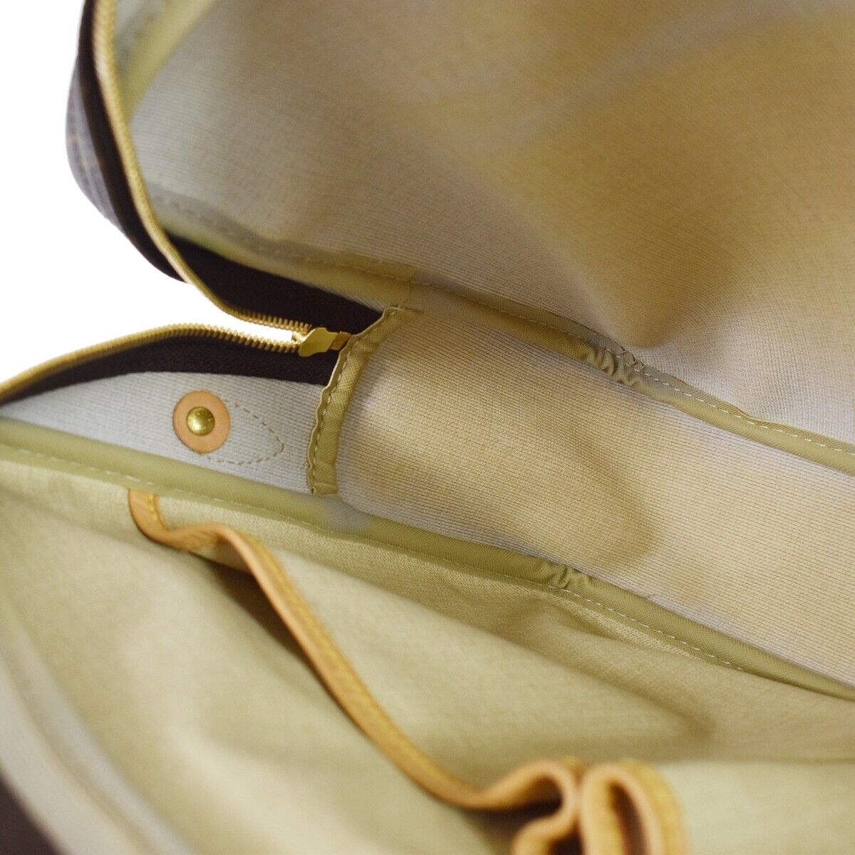 Louis Vuitton Reporter Gm Crossbody