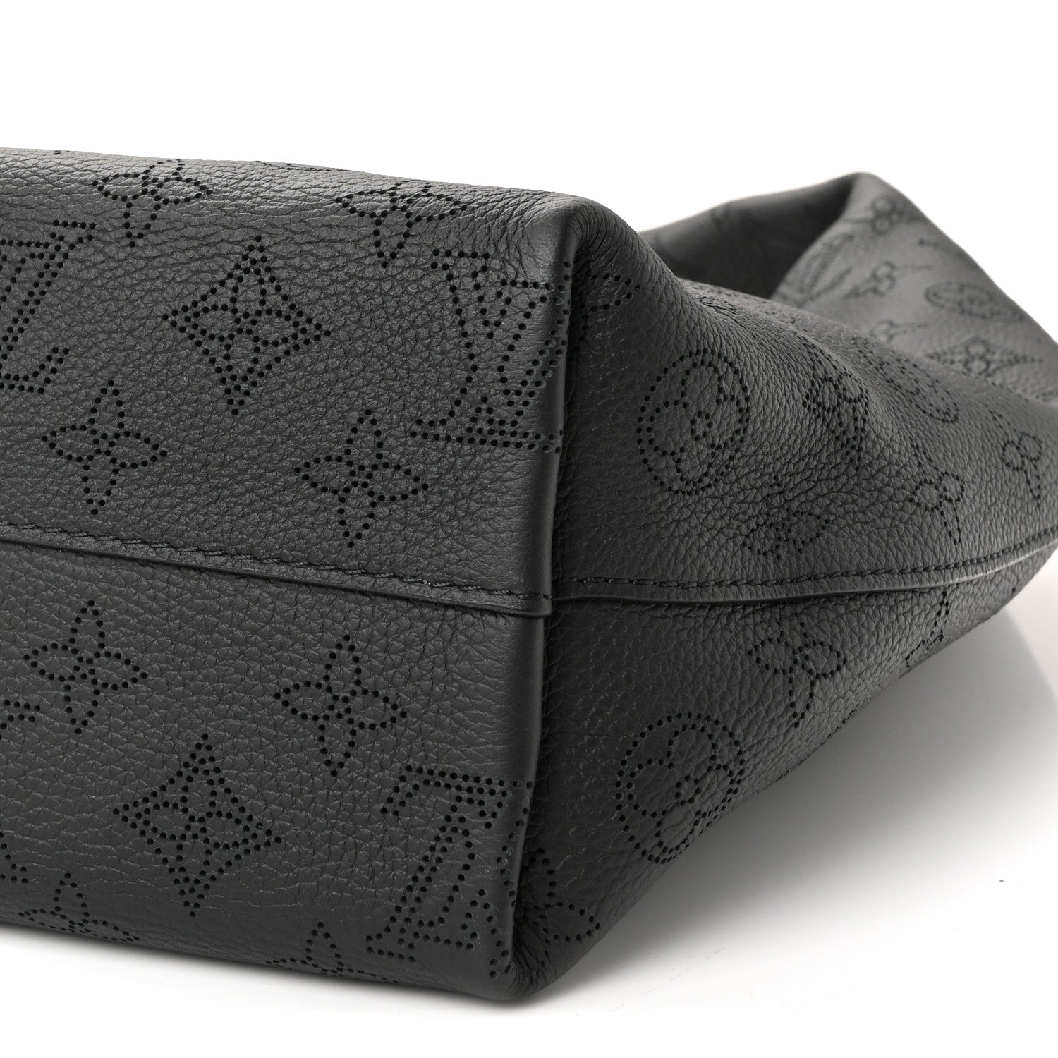 Louis Vuitton Mahina Why Knot MM Black