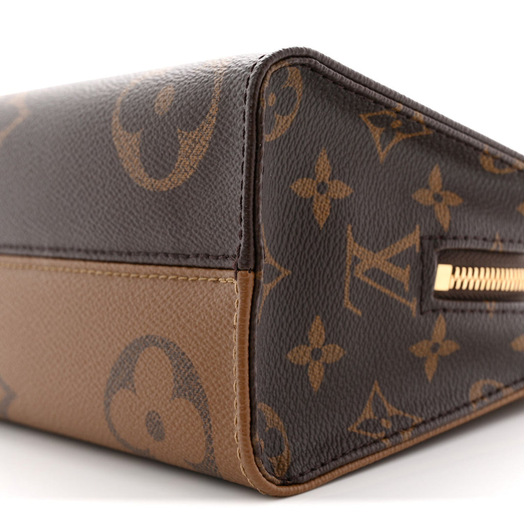 Louis Vuitton Reverse Monogram Giant OnTheGo East West