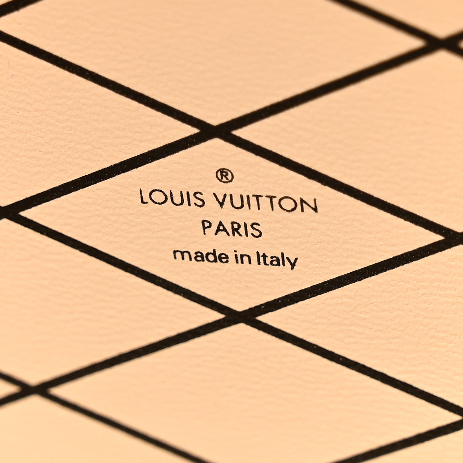 Louis Vuitton Monogram Petite Boite Chapeau