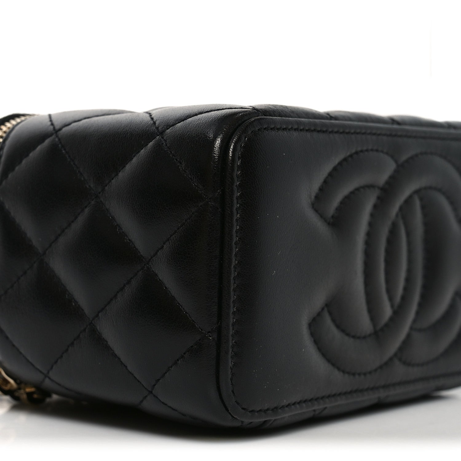 Chanel Lambskin Quilted Pearl Crush Small Vanity Case With Chain Black