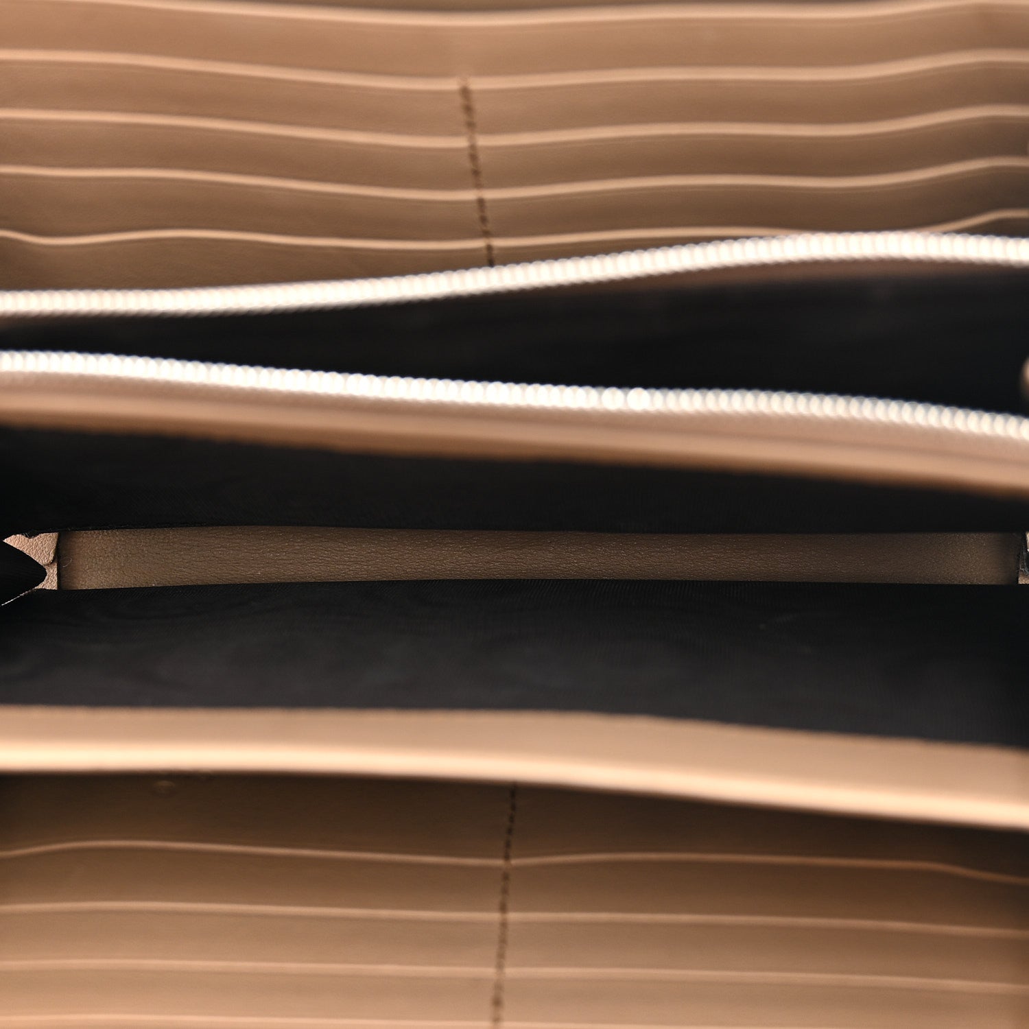 Gucci GG Supreme Monogram Mini Dionysus Chain Wallet Beige Taupe