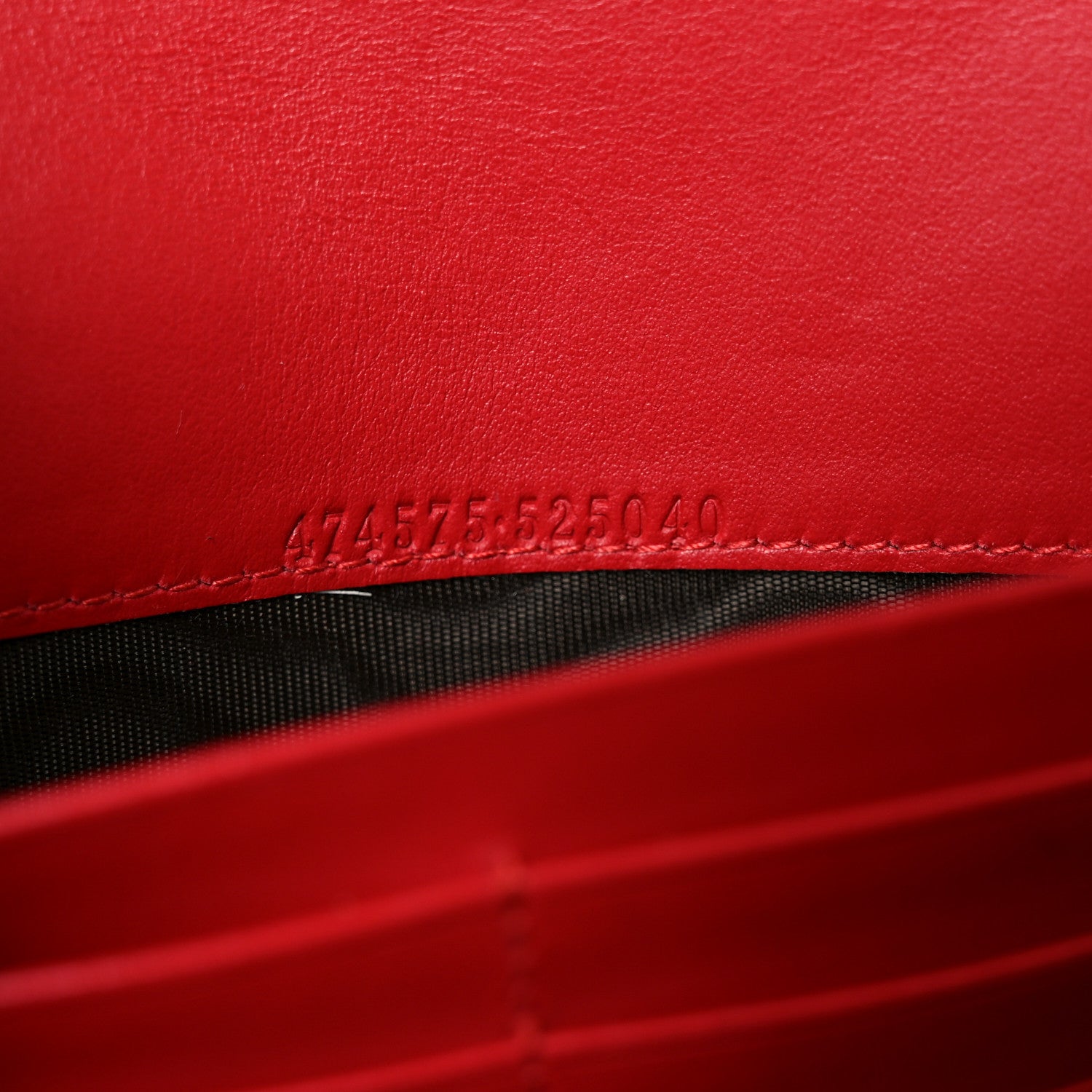 Gucci Calfskin Matelasse GG Marmont Chain Wallet Hibiscus Red