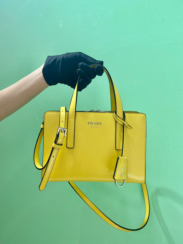 Prada Bags - 621