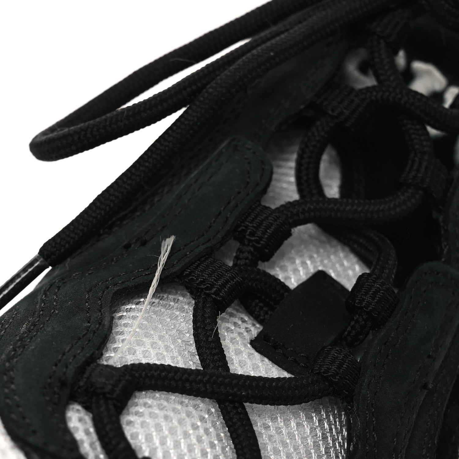 Gucci Technical Knit Fabric Suede Calfskin Womens Gucci Run Sneakers 38 Black White