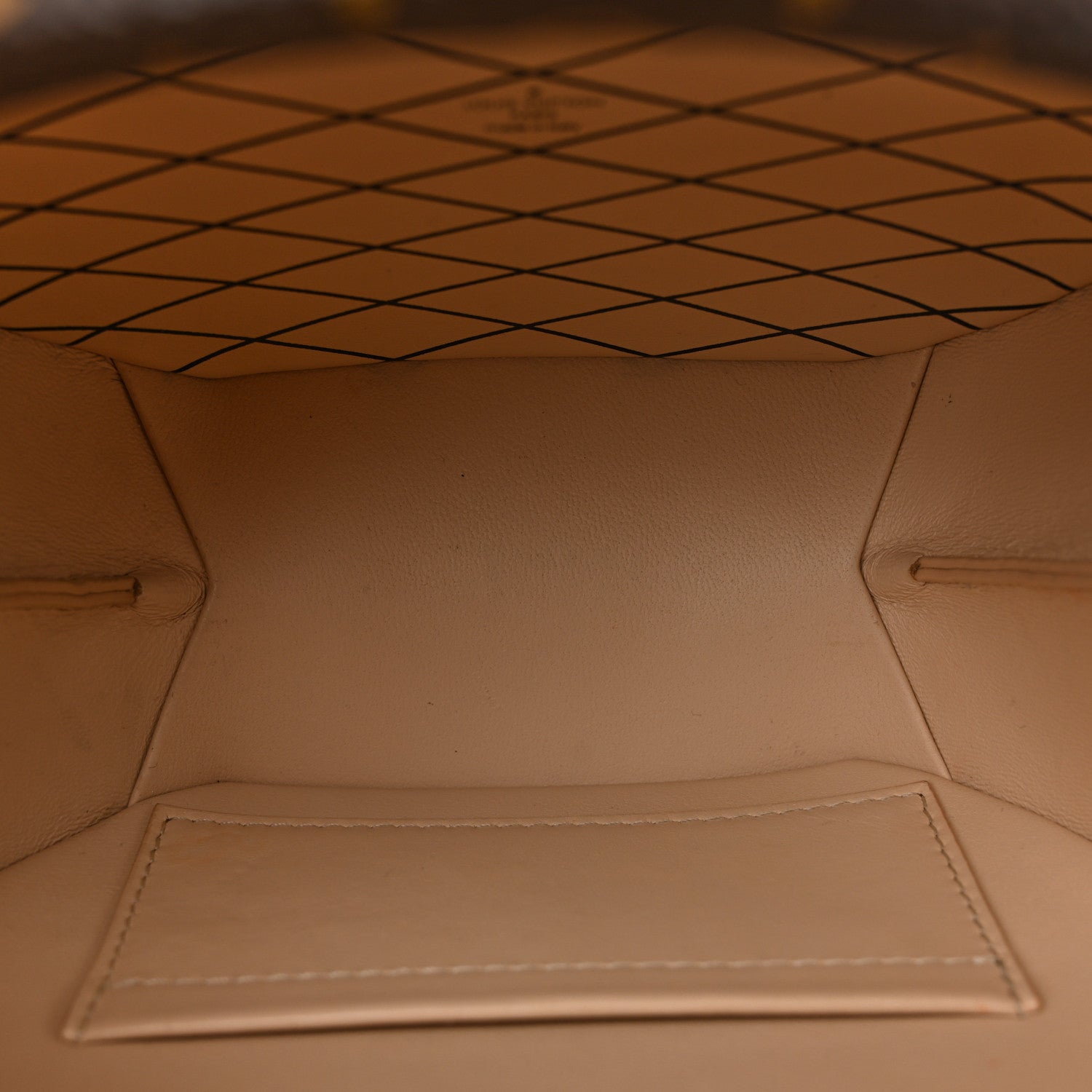 Louis Vuitton Monogram Petite Boite Chapeau