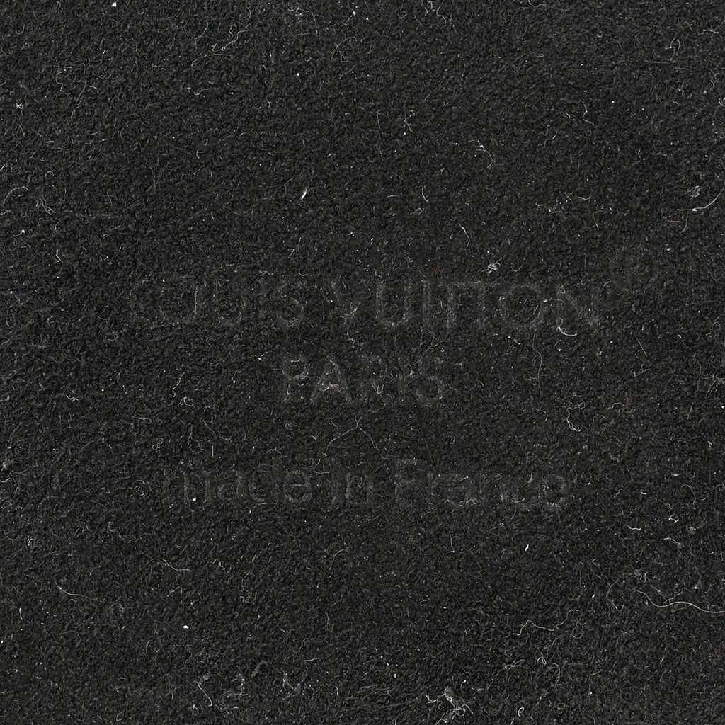 Louis Vuitton Monogram Pallas iPhone 16 Pro Bumper