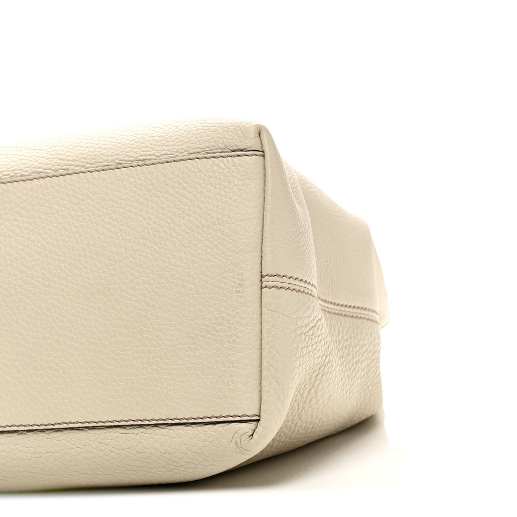 Gucci Pebbled Calfskin Medium Soho Chain Shoulder Bag  Off White