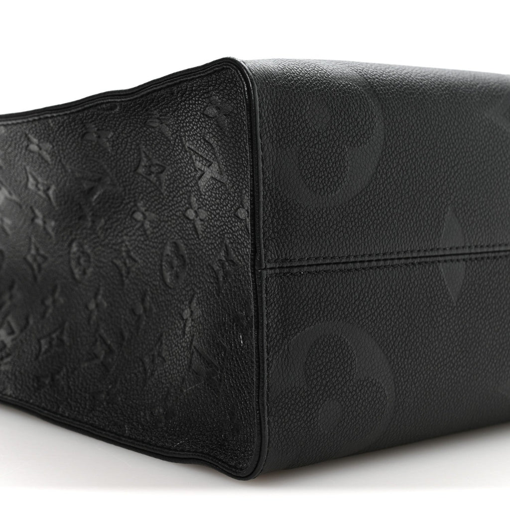 Louis Vuitton Empreinte Monogram Giant Onthego MM Black