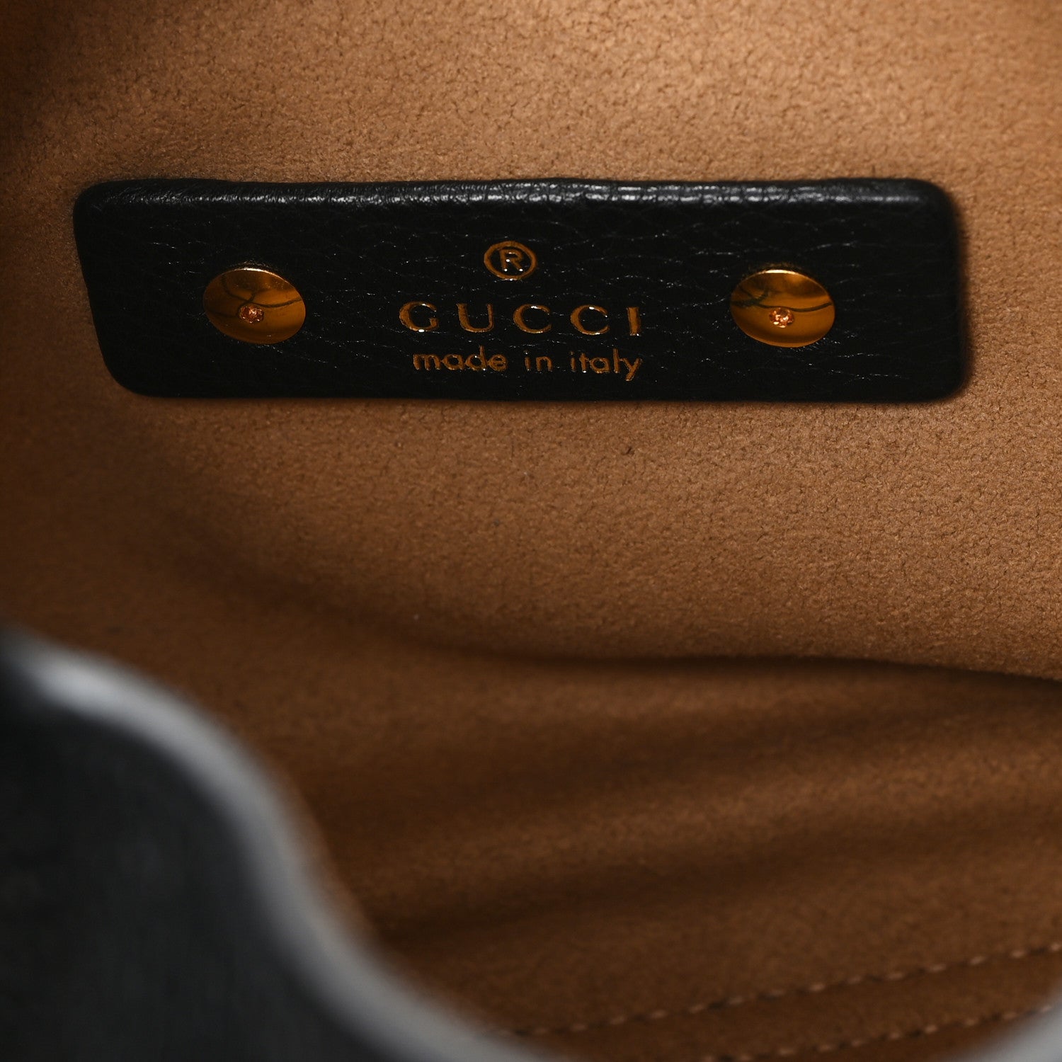 Gucci Grained Calfskin Softbit Medium Shoulder Bag Black