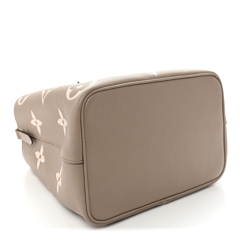 Louis Vuitton Empreinte Monogram Giant Neonoe MM Tourterelle Creme