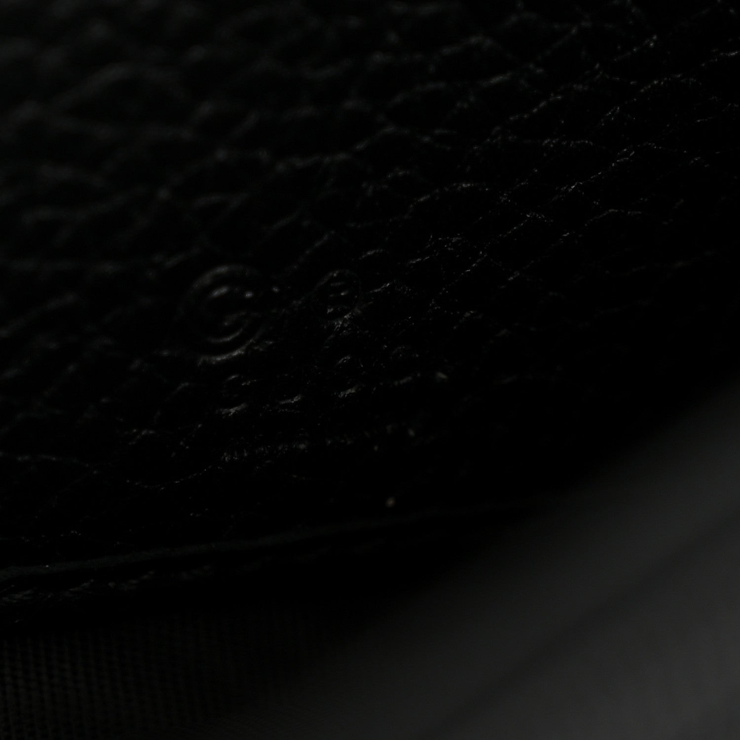 Gucci Pebbled Calfskin Large Soho Continental Wallet Black