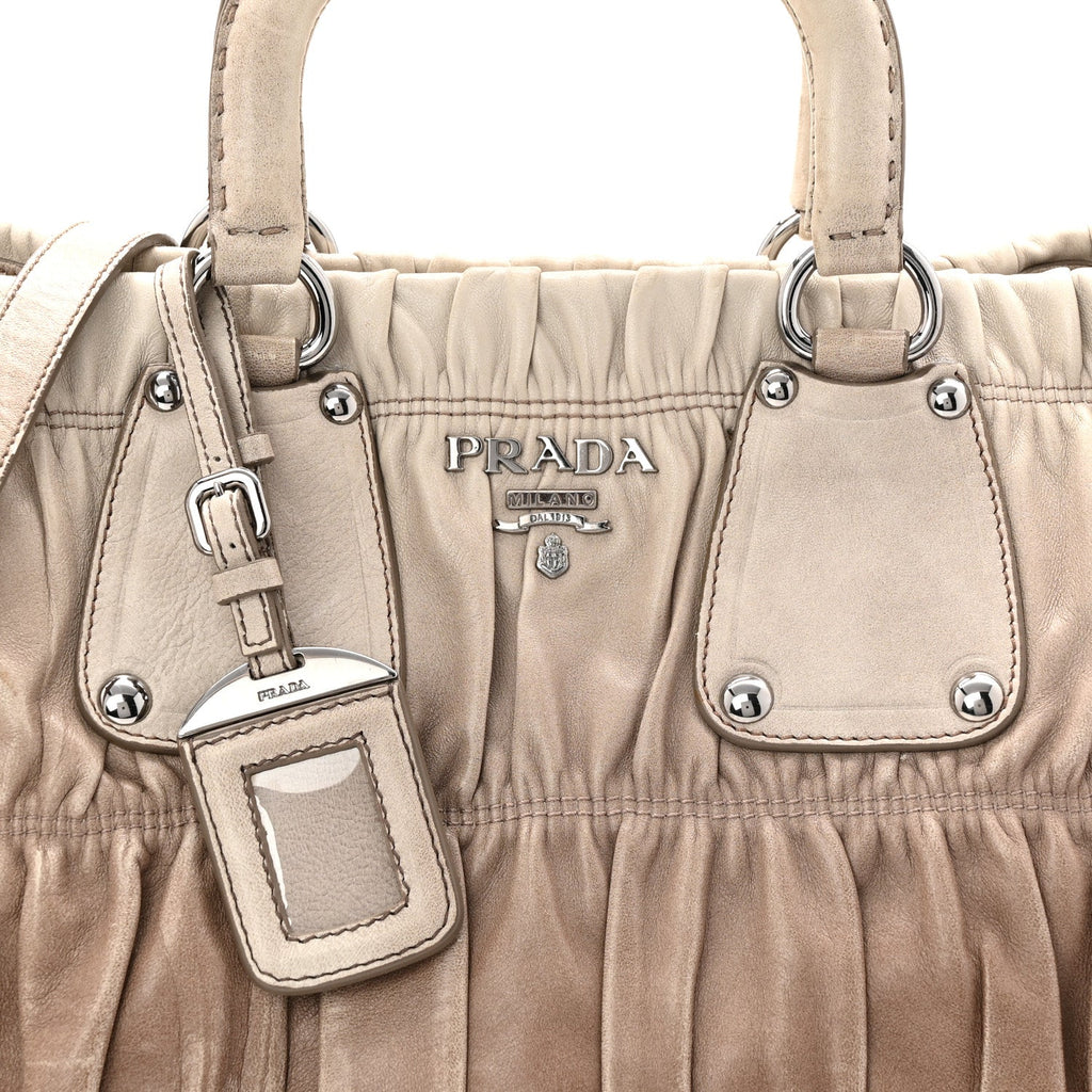 Prada Nappa Gaufre Tote Ghiaccio