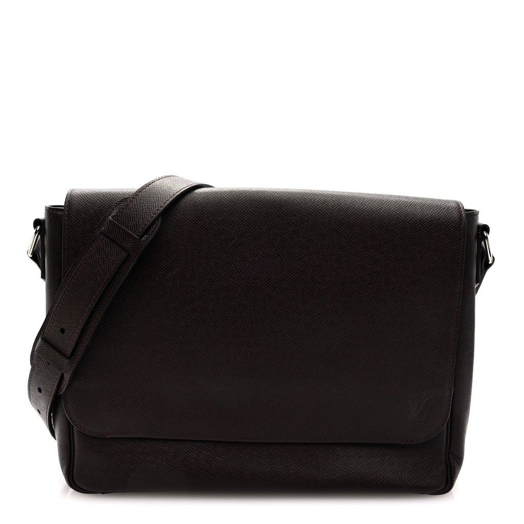 Louis Vuitton Taiga Roman MM Messenger NM Acajou