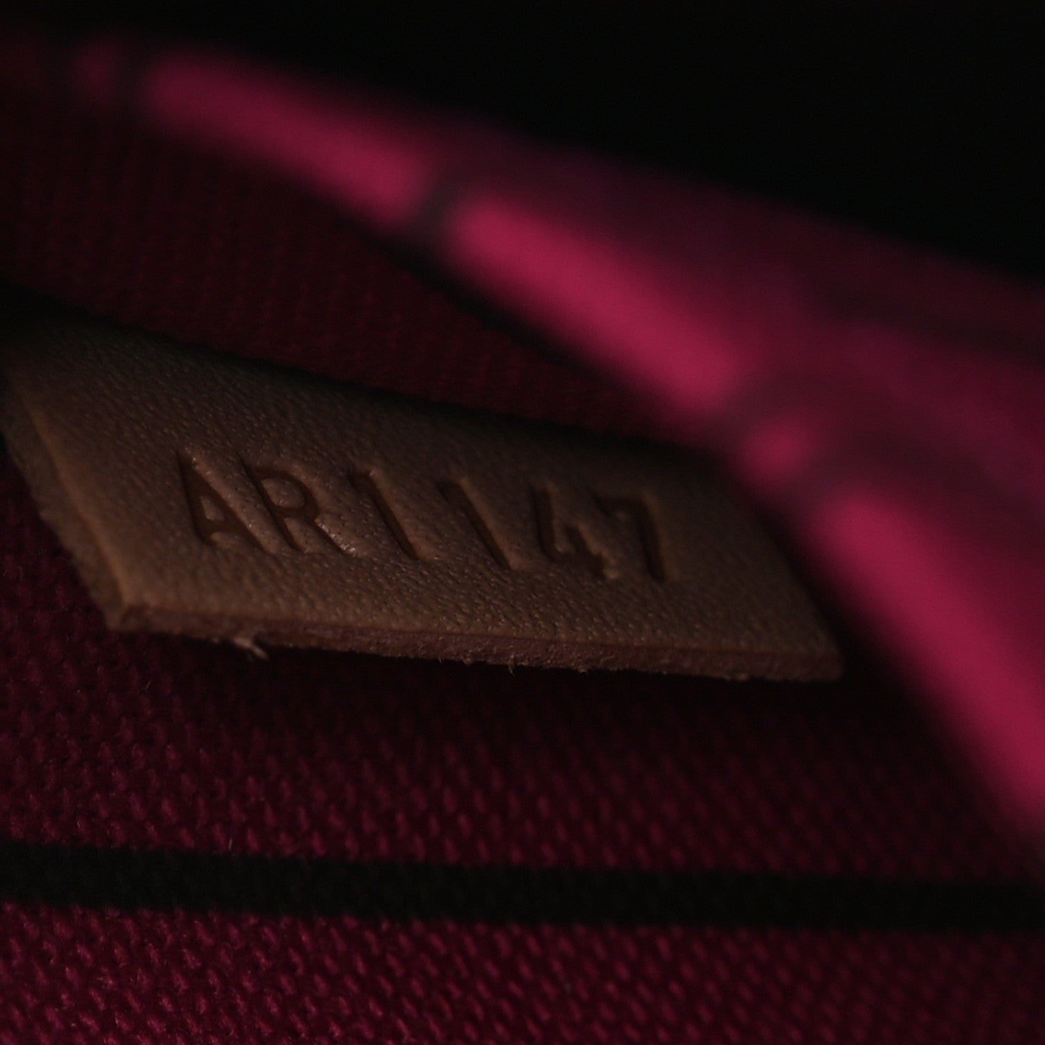 Louis Vuitton Monogram Neverfull MM GM Pochette Fuchsia