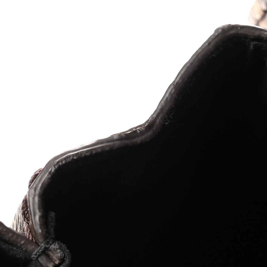 Louis Vuitton Reverse Monogram Tilsitt