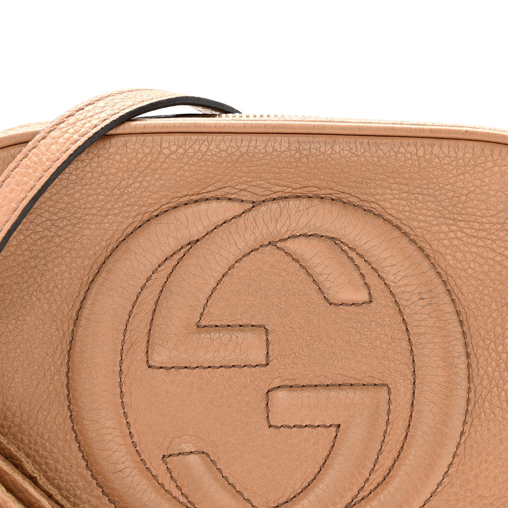 Gucci Pebbled Calfskin Small Soho Disco Bag Camelia