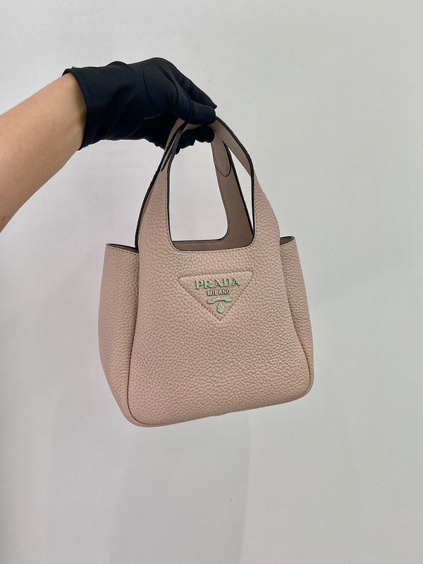 Prada Bags - 3811