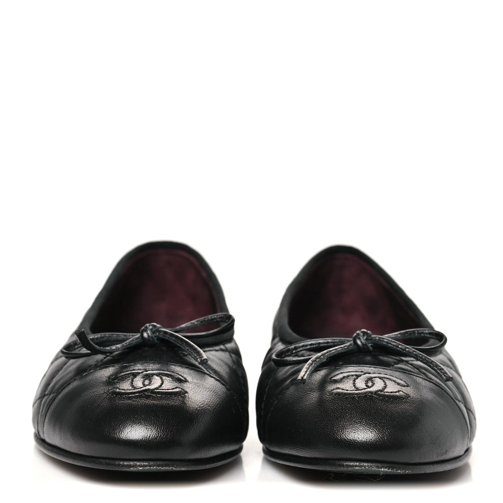 Aged Calfskin Quilted CC Cap Toe Ballerina Flats 35 Black