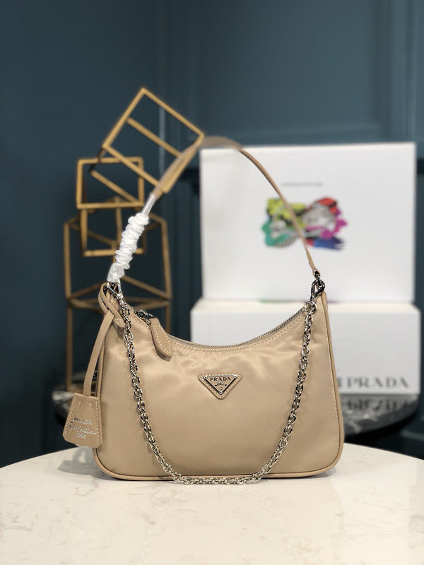 Prada Bags - 7379