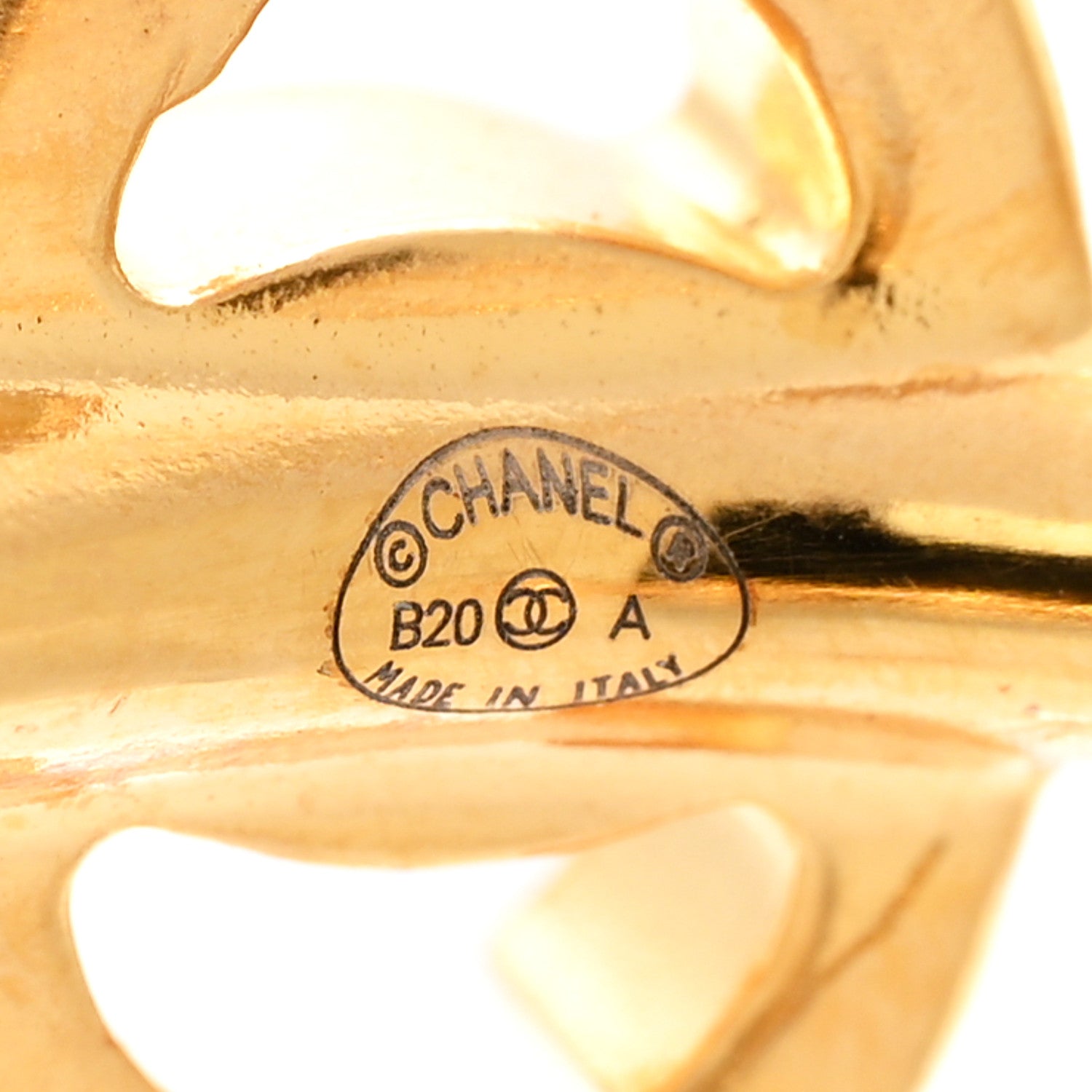Pearl CC More Is More Small Hoop Earrings Gold