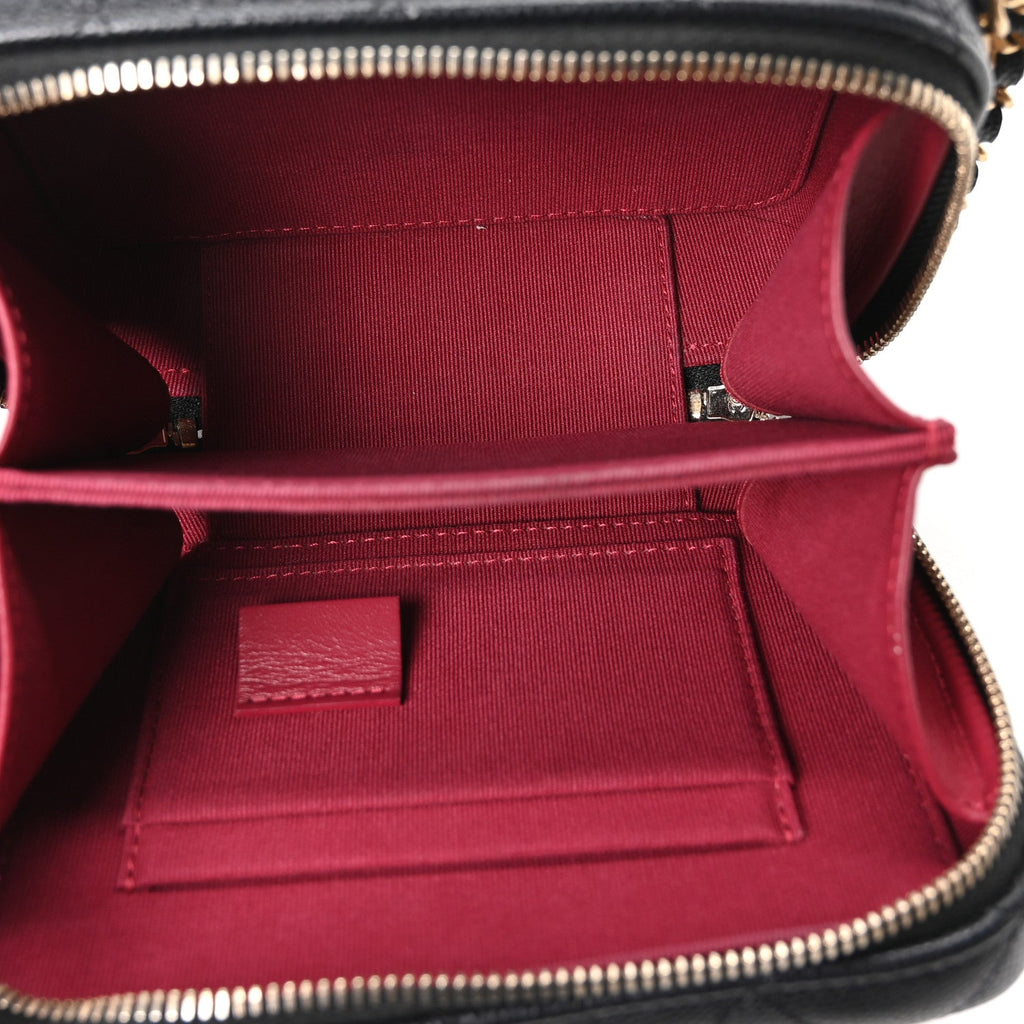 Chanel Caviar Quilted Twist Your Buttons Clutch With Chain Black