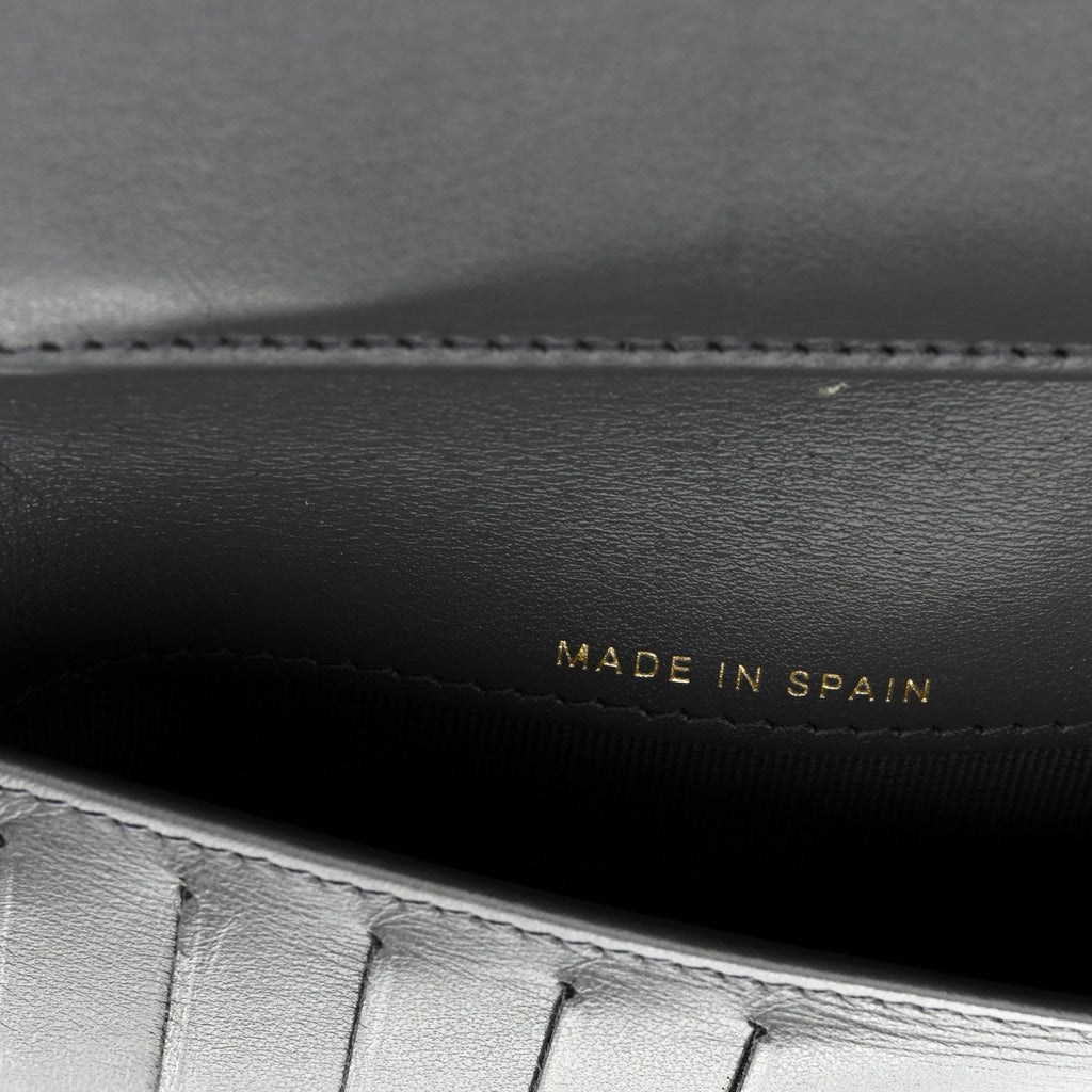 Caviar Quilted Medium Flap Wallet Grey