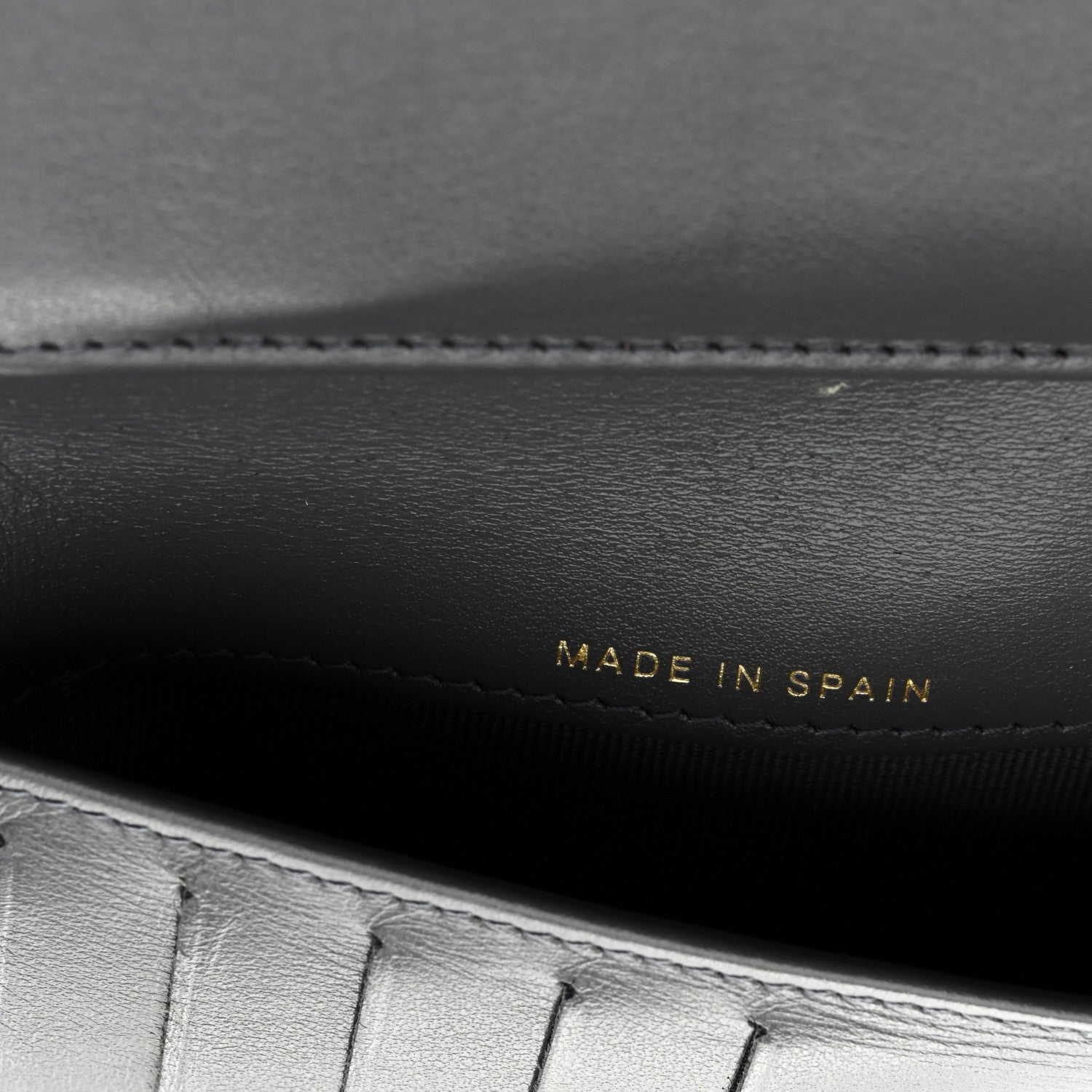 Caviar Quilted Medium Flap Wallet Grey