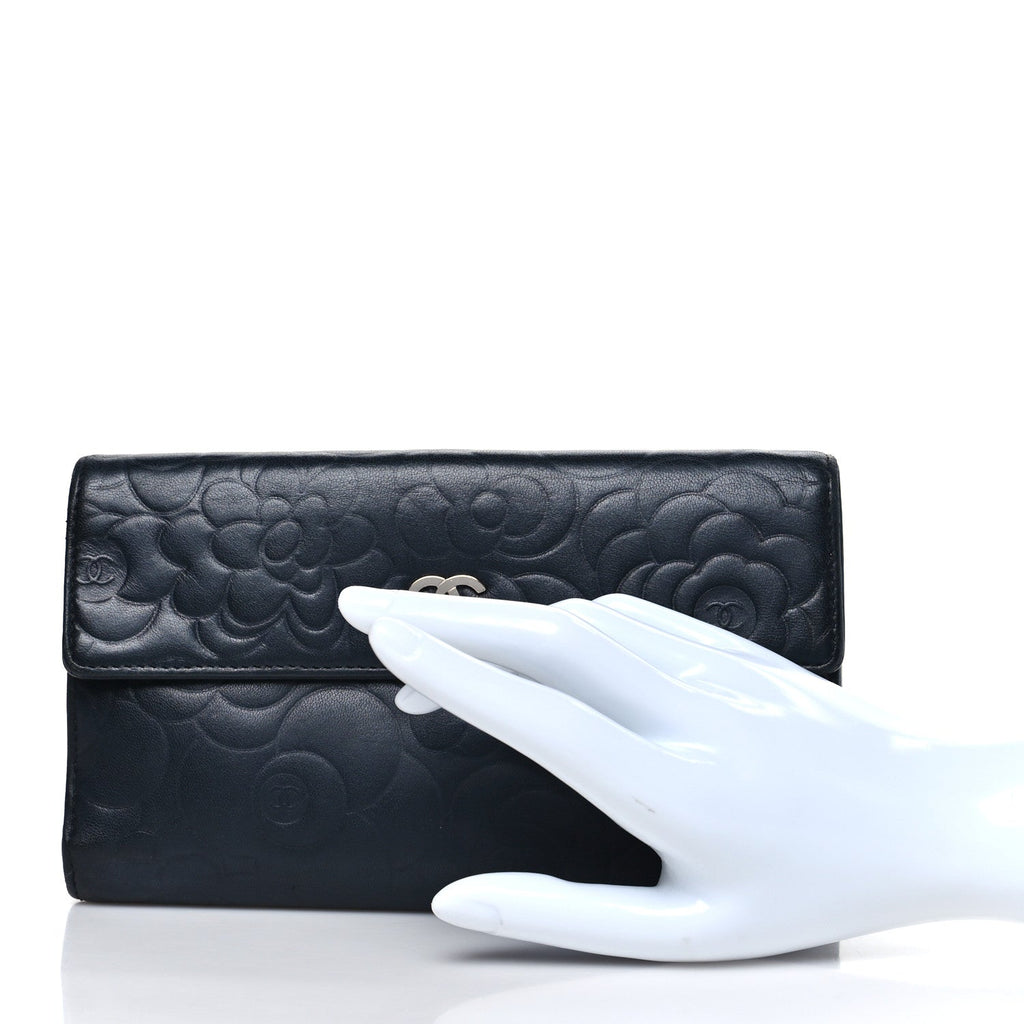 Lambskin Camellia Embossed Long Double Wallet Black