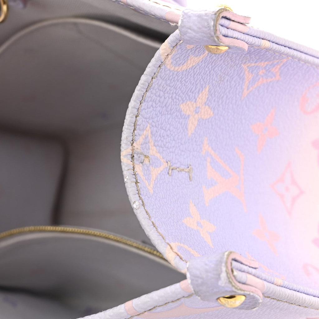 Louis Vuitton Monogram Giant Spring In The City Onthego PM Sunrise Pastel