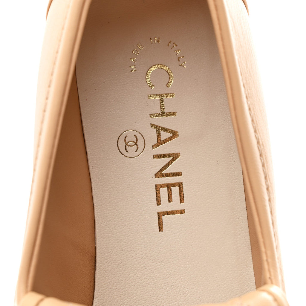 Lambskin Quilted CC Turnlock Moccasins 40 Beige