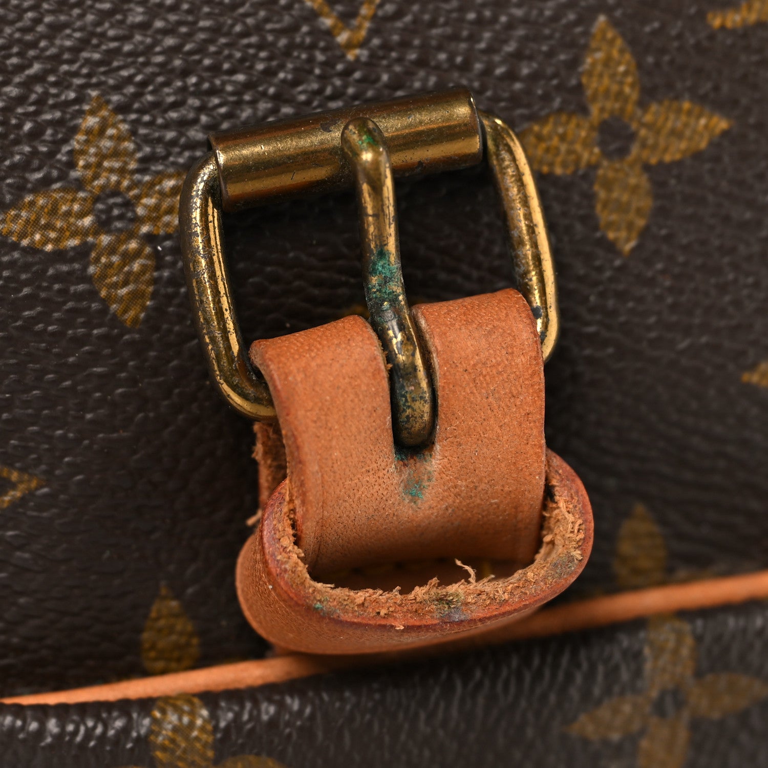 Louis Vuitton Monogram Saumur 30